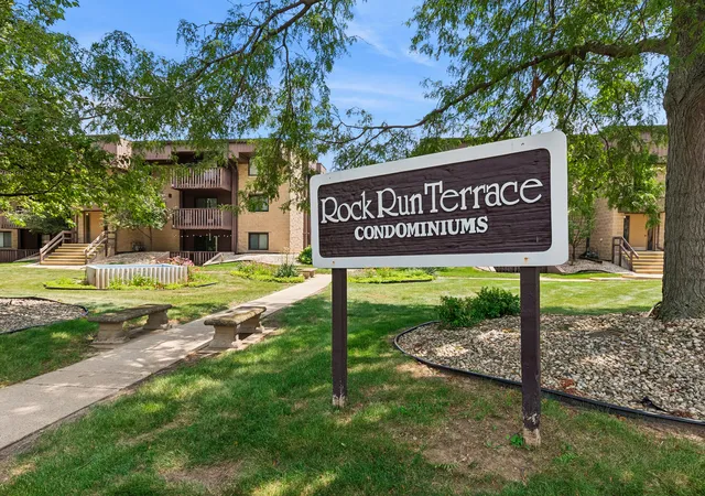 Photo 3 of Condo for sale at 1472 N Rock Run Dr #2D, Crest Hill, IL 60403 | MLS# 12724483 | Listing updated on 2026-10-21