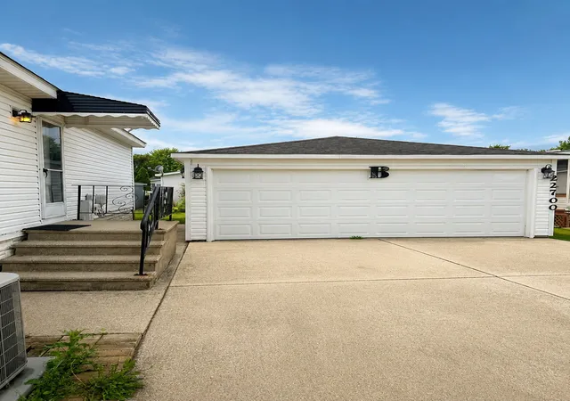 3rd image of 22700 S Foxfire Dr, Frankfort, IL 60423 | MLS# 12724487