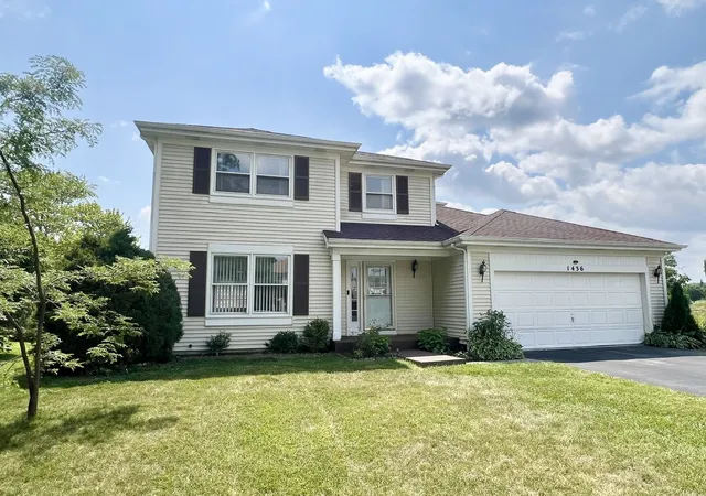 image of 1436 Bridgedale Rd, Crystal Lake, IL 60014 | MLS# 12724576