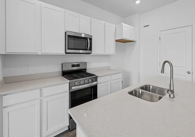 image of 17549 W Windemere Cir, Lockport, IL 60441 | MLS# 12724669
