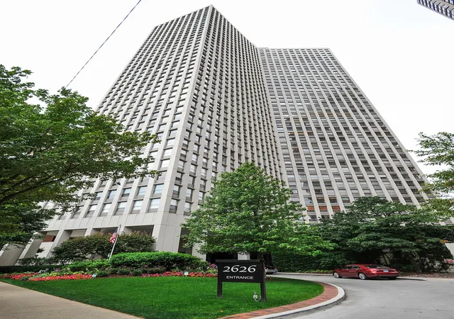 Photo 1 of Sale Pending at 2626 N Lakeview Ave #3609, Chicago, IL 60614 | MLS# 12724672 | Listing updated on 2026-09-24