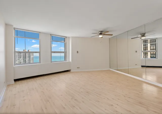 Photo 3 of Sale Pending at 2626 N Lakeview Ave #3609, Chicago, IL 60614 | MLS# 12724672 | Listing updated on 2026-09-24
