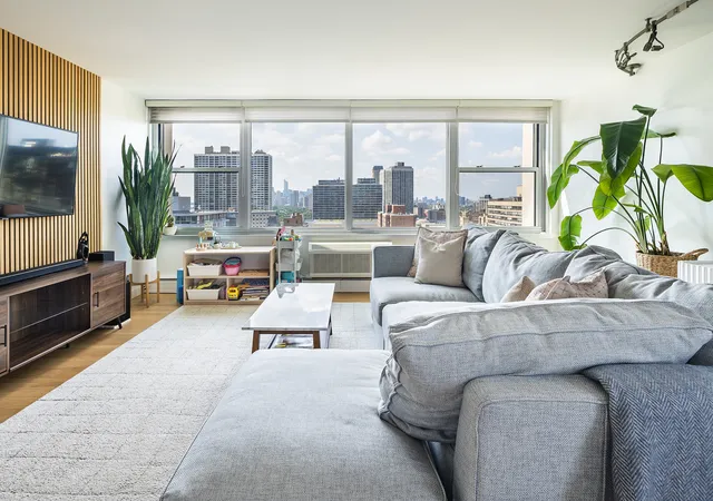 4th image of 336 W Wellington Ave, Chicago, IL 60657