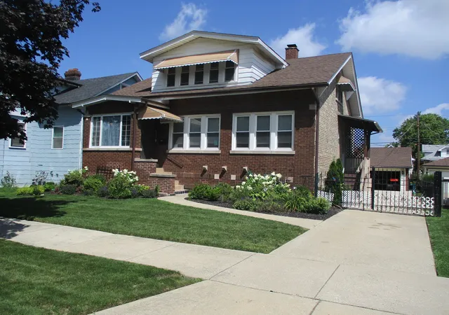 2nd image of 6421 Sinclair Ave, Berwyn, IL 60402 | MLS# 12724850