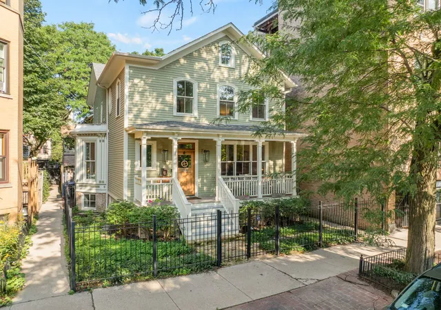 Photo 1 of Single family home for sale at 2347 N Geneva Ter, Chicago, IL 60614 | MLS# 12724964 | Listing updated on 2026-09-01