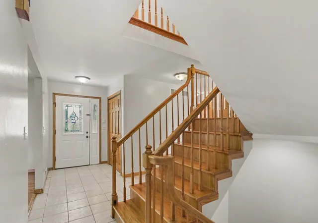Photo 3 of Single family home for sale at 336 W Morris Ave, Lombard, IL 60148 | MLS# 12724983 | Listing updated on 2026-08-20