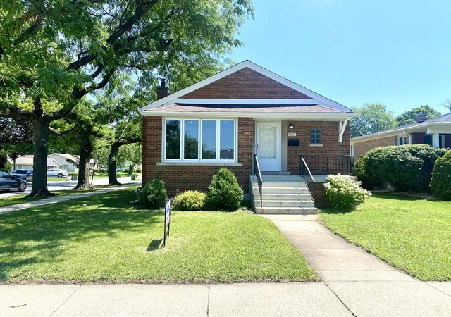 Photo 1 of Single family home for sale at 9101 Tulley Ave, Oak Lawn, IL 60453 | MLS# 12725023 | Listing updated on 2026-08-18