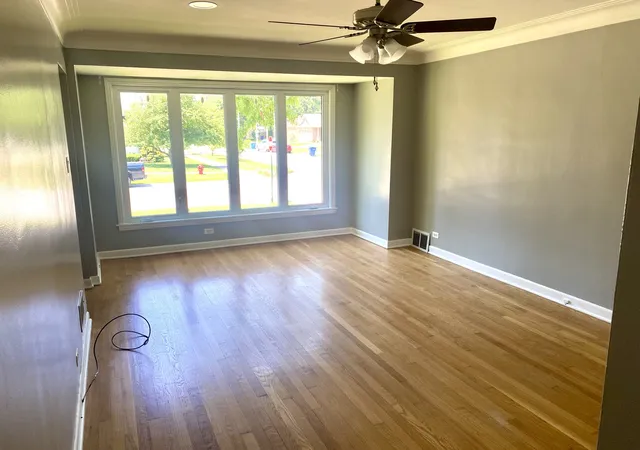 Photo 3 of Single family home for sale at 9101 Tulley Ave, Oak Lawn, IL 60453 | MLS# 12725023 | Listing updated on 2026-08-18
