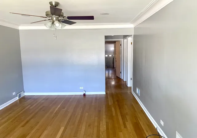 Photo 4 of Single family home for sale at 9101 Tulley Ave, Oak Lawn, IL 60453 | MLS# 12725023 | Listing updated on 2026-08-18