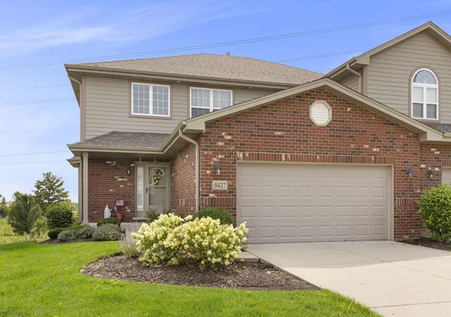 1st image of 9437 Parkwood Ln, Tinley Park, IL 60487 | MLS# 12725033