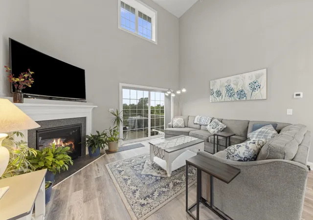 4th image of 9437 Parkwood Ln, Tinley Park, IL 60487 | MLS# 12725033