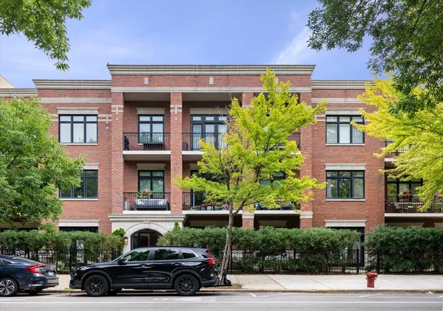 Photo 1 of Sale Pending at 4927 N Damen Ave #2F, Chicago, IL 60625 | MLS# 12725171 | Listing updated on 2026-08-31