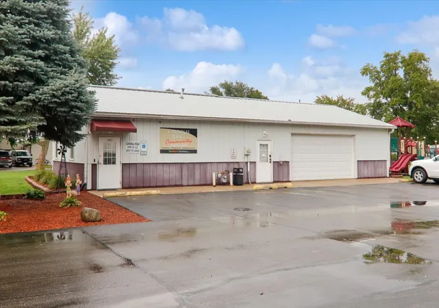 18th image of 508 Parkland Dr, Bloomington, IL 61704 | MLS# 12725389