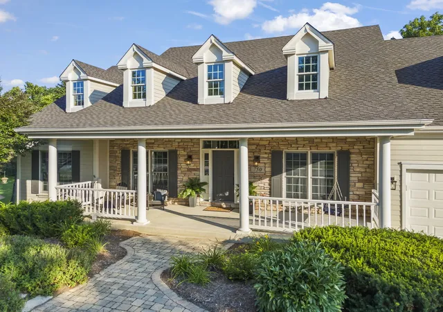 Photo 2 of Sale Pending at 750 Fox Run Dr, Geneva, IL 60134 | MLS# 12725555 | Listing updated on 2026-10-06
