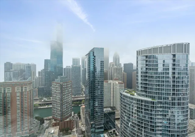3rd image of 512 N Mcclurg Ct #4309, Chicago, IL 60611 | MLS# 12725560