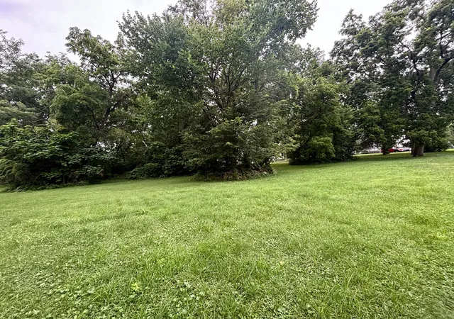 Photo 1 of Sale Pending at 524 W Lincoln Ave, Belvidere, IL 61008 | MLS# 12725745 | Listing updated on 2026-08-20