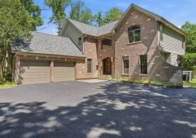 1st image of 26792 W Lakeview Dr S, Lake Barrington, IL 60084 | MLS# 12725764