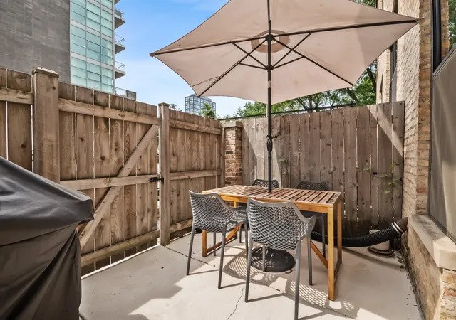 Photo 3 of Condo for sale at 203 S Sangamon St #110, Chicago, IL 60607 | MLS# 12725934 | Listing updated on 2026-09-08