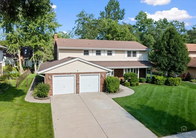 2nd image of 231 Southwick Ln, Schaumburg, IL 60173 | MLS# 12726043