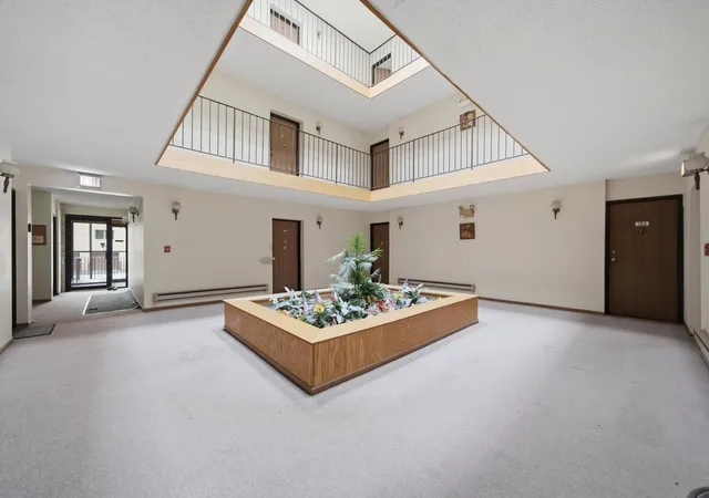 Listing Photo 4 - Condo for sale in building located at 6441 W Pershing Rd, Stickney, IL 60402 - Unit #104