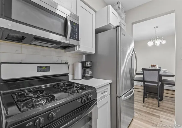 Photo 2 of Condo for sale at 9721 S Cicero Ave #3C, Oak Lawn, IL 60453 | MLS# 12726286 | Listing updated on 2026-08-19