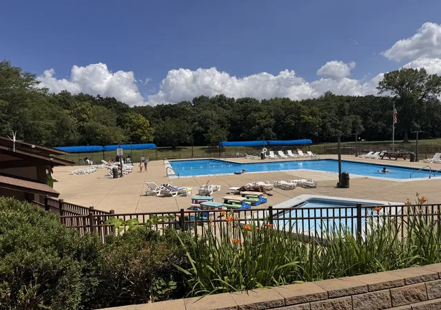 4th image of 24 Jamaica Colony St #4, Fox Lake, IL 60020 | MLS# 12726298