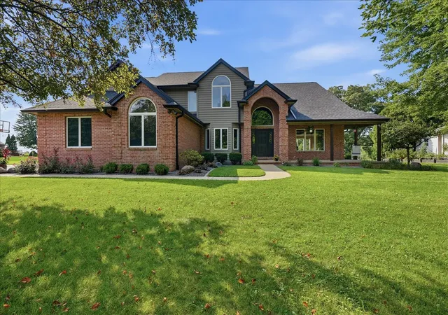 Photo 2 of Single family home for sale at 655 Deer Lakes Dr, Goodfield, IL 61742 | MLS# 12726349 | Listing updated on 2026-08-17