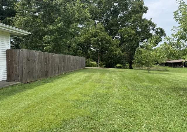 Photo 3 of Single family home for sale at 13361 State Hwy 37, Benton, IL 62812 | MLS# 12726386 | Listing updated on 2026-08-20