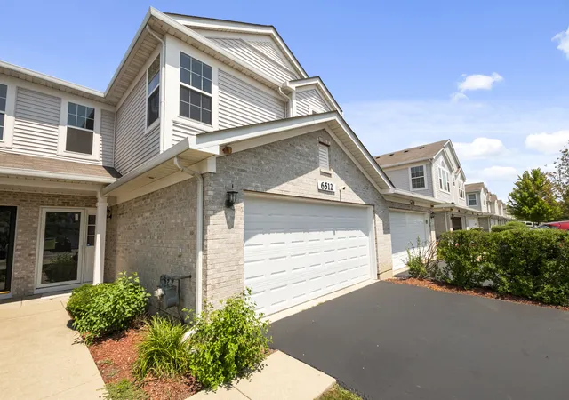 2nd image of 6512 Blue Sky Ln #3, Matteson, IL 60443 | MLS# 12726404