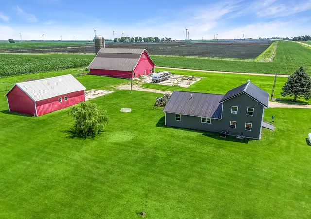 Photo 3 of Single family home for sale at 15564 W Fisher Rd, Lena, IL 61048 | MLS# 12726415 | Listing updated on 2026-09-01