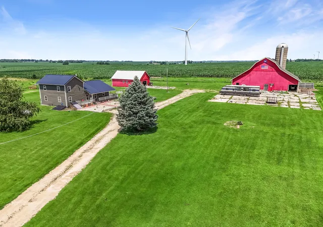 Photo 4 of Single family home for sale at 15564 W Fisher Rd, Lena, IL 61048 | MLS# 12726415 | Listing updated on 2026-09-01