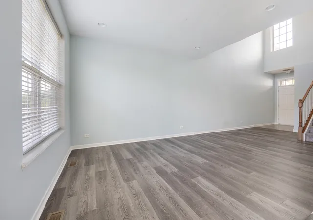 5th image of 11970 Brunschon Ln, Huntley, IL 60142 | MLS# 12726453