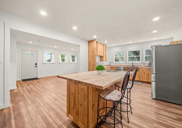 Photo 3 of Single family home for sale at 710 S 2nd Street, Oregon, IL 61061 | MLS# 12726531 | Listing updated on 2026-09-01