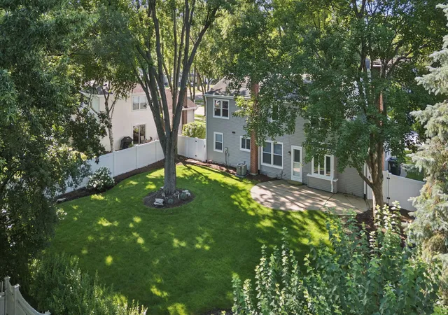 2nd image of 1249 Stonegate Rd, Naperville, IL 60540 | MLS# 12726532
