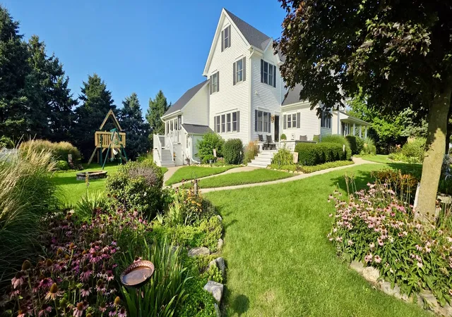 Photo 3 of Single family home for sale at 19445 Shabbona Rd, Malta, IL 60150 | MLS# 12726548 | Listing updated on 2026-08-19