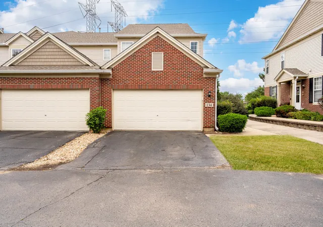2nd image of 134 Neutrenton Ave, Elgin, IL 60120 | MLS# 12726642