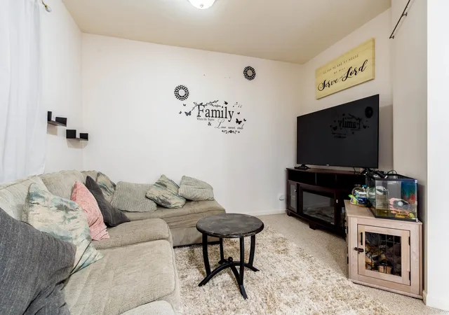 5th image of 134 Neutrenton Ave, Elgin, IL 60120 | MLS# 12726642