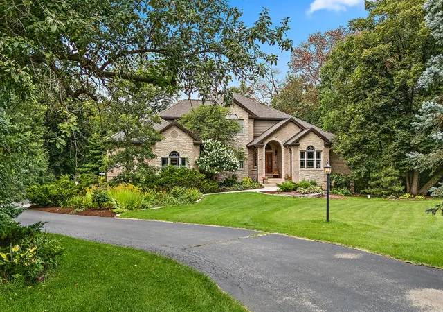 2nd image of 19412 S Woodedge Ln, Mokena, IL 60448 | MLS# 12726733
