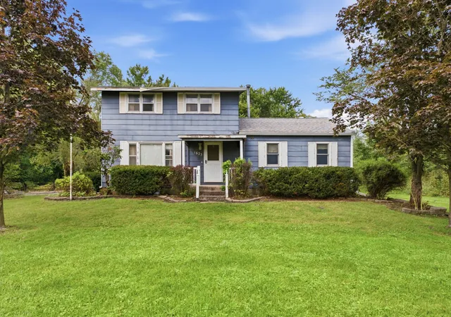1st image of 1623 40th Ave, Moline, IL 61265 | MLS# 12726766