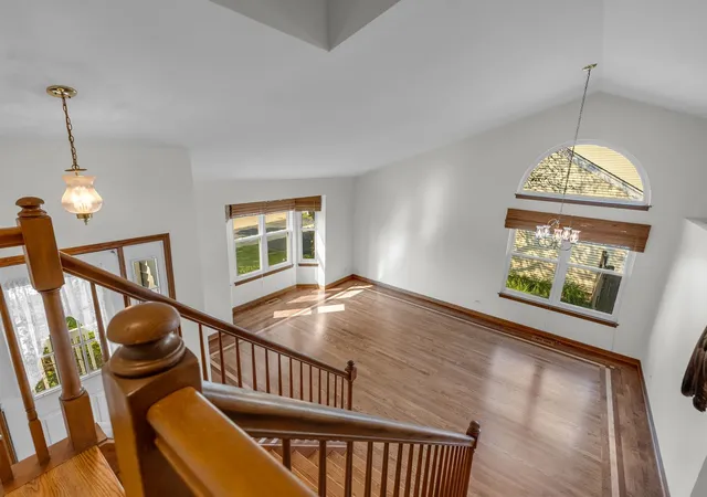 3rd image of 4240 Peartree Dr, Lake In The Hills, IL 60156 | MLS# 12726778