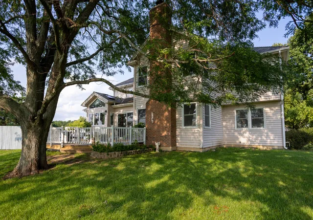 4th image of 1422 Eagle Ridge Dr, Antioch, IL 60002 | MLS# 12726787