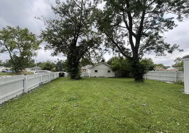Photo 3 of Single family home for sale at 17609 Roosevelt Ave, Homewood, IL 60430 | MLS# 12726802 | Listing updated on 2026-08-25
