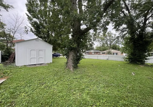 Photo 3 of Single family home for sale at 17609 Roosevelt Ave, Homewood, IL 60430 | MLS# 12726802 | Listing updated on 2026-08-25