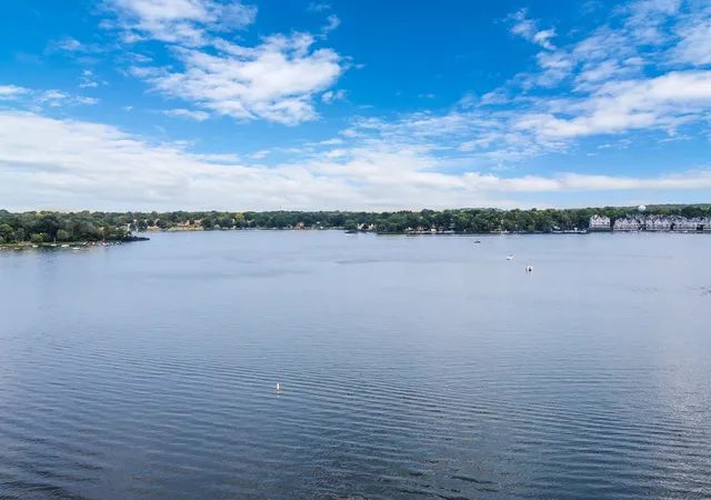 image of 117 Roosevelt Ave, Wauconda, IL 60084 | MLS# 12726822