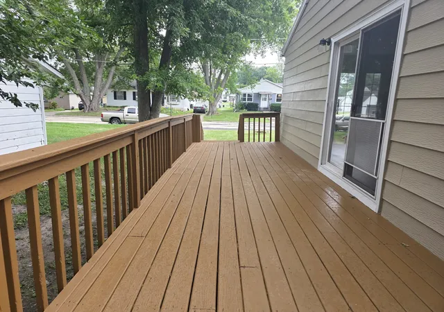 Photo 3 of Single family home for sale at 910 W 11th Street, Sterling, IL 61081 | MLS# 12726895 | Listing updated on 2026-09-02