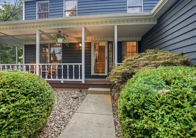 2nd image of 15 Fox Creek Rd, Towanda, IL 61776 | MLS# 12726912