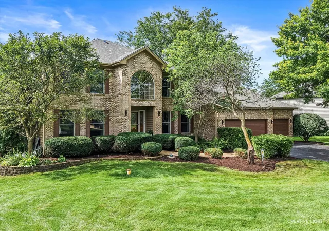 3rd image of 23741 Deer Chase Ln, Naperville, IL 60564 | MLS# 12726917
