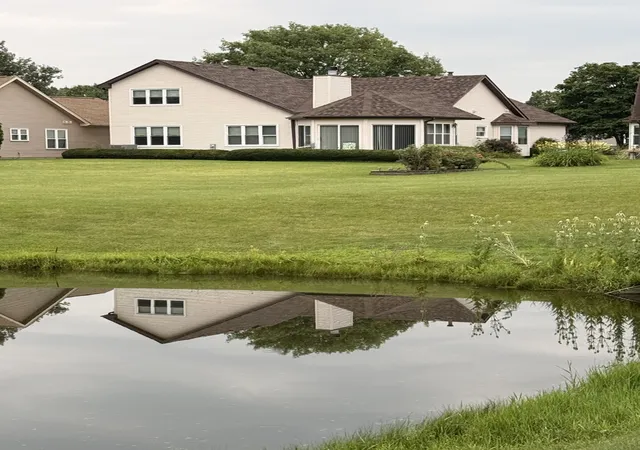 Photo 3 of Single family home for sale at 21070 W Hazelnut Ln, Plainfield, IL 60544 | MLS# 12726939 | Listing updated on 2026-08-27