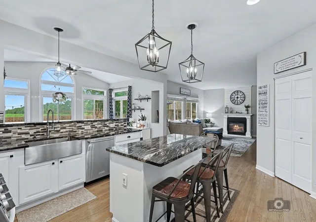 Photo 3 of Single family home for sale at 437 Raintree Dr, Oswego, IL 60543 | MLS# 12726943 | Listing updated on 2026-09-30