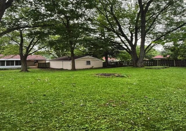 29th image of 17 Indian Trl, Lake In The Hills, IL 60156 | MLS# 12726970